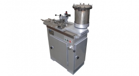 Plastic injection machine